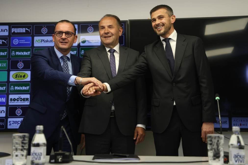 Nenad Stojaković na klupi Partizana